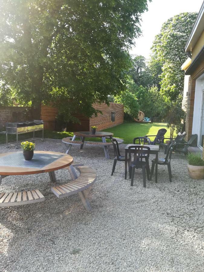 Skindles Guesthouse Poperinge Exterior photo